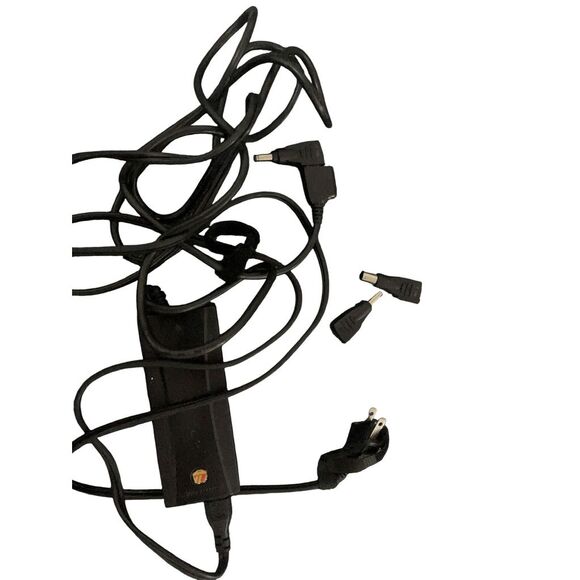 Universal Laptop Charger or AC Adapter Good Condition for use with Various lapto - Picture 1 of 12